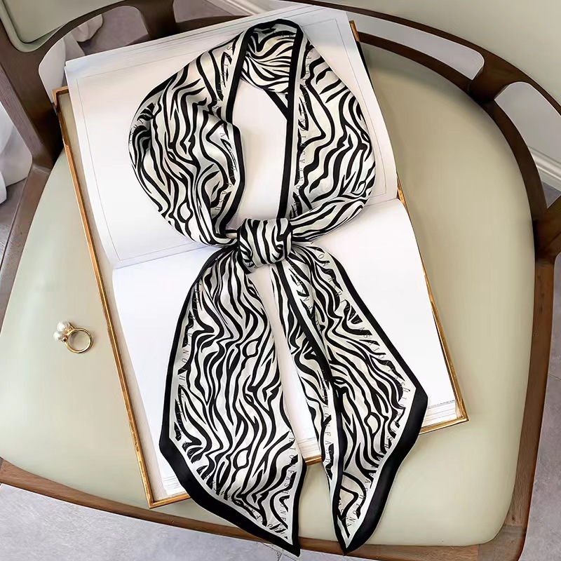 Luxury Bags Online - Luxe Zebra Print Zijden Vierkante Sjaal