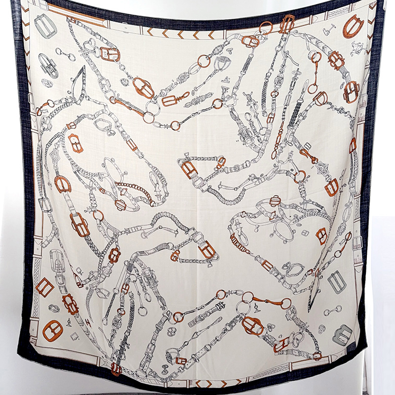 Winterwarme sjaal met opgerold - Luxury Bags Hong Kong recensie en prijs
