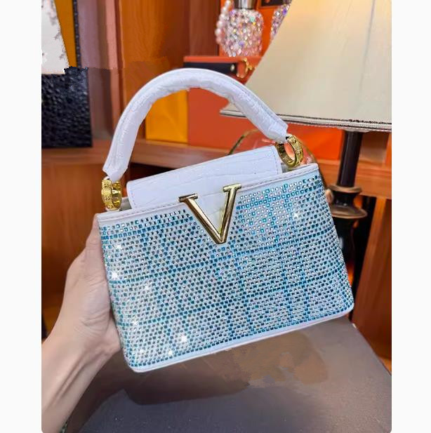 Europese en Amerikaanse hoogwa - Luxury Bags Entry recensie en prijs